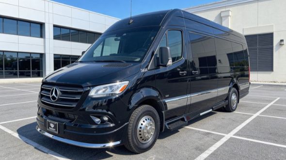 10 passenger sprinter van cleveland