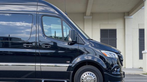 cleveland 12 passenger sprinter van