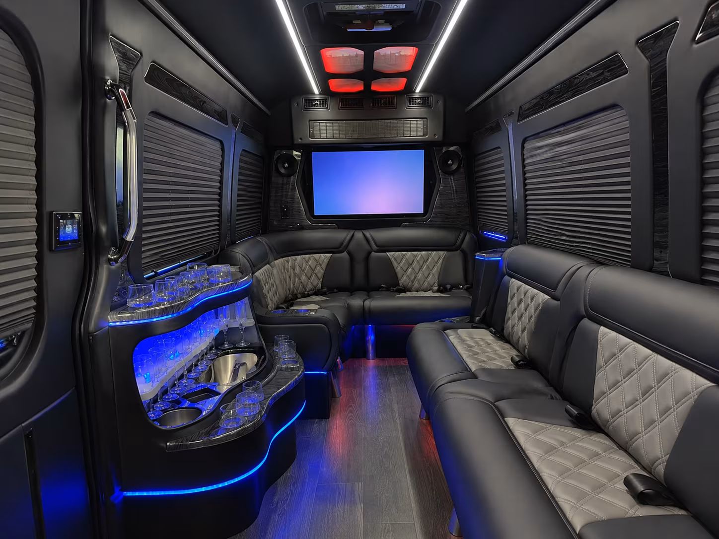 find the perfect transportation for your next airport transfer 1
