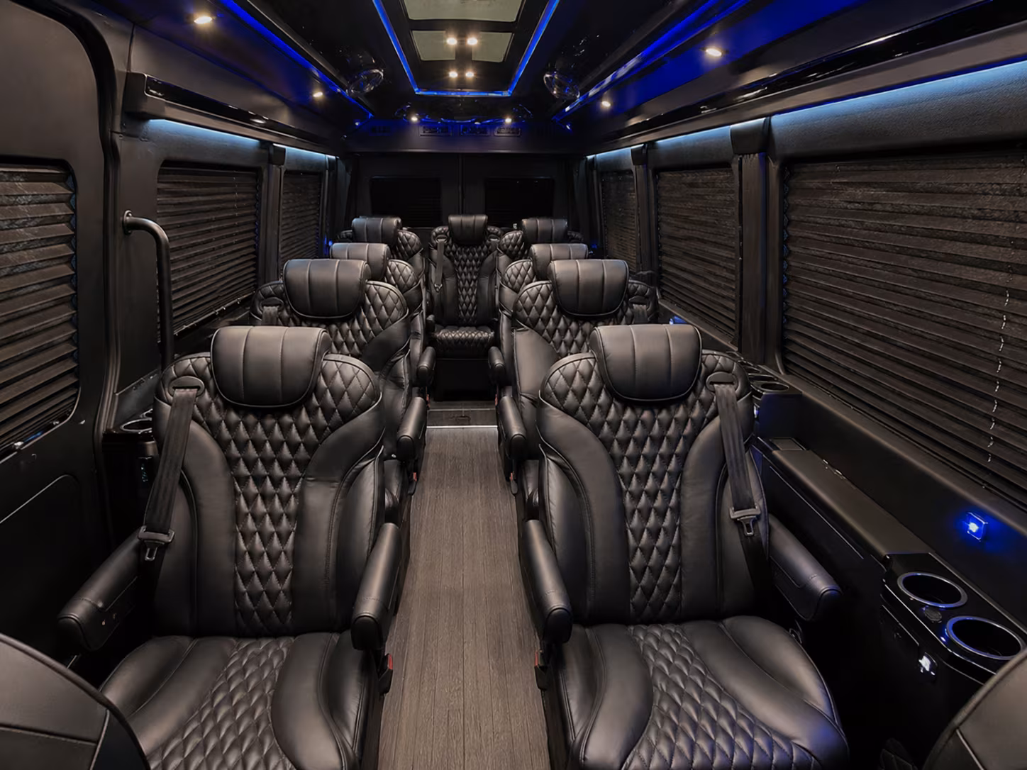 find the perfect transportation for your next airport transfer 4